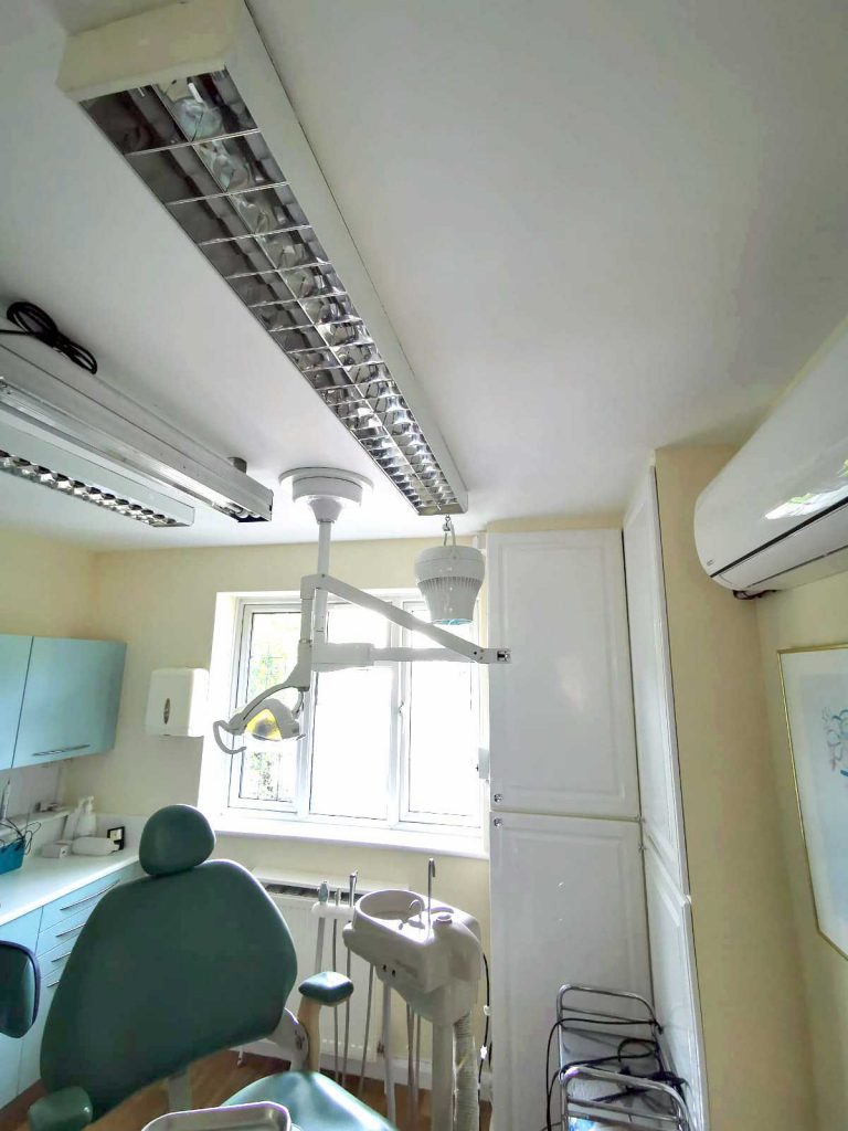 Harewood cirurgia dentária confia na Airius PureAir purificação de ar 4